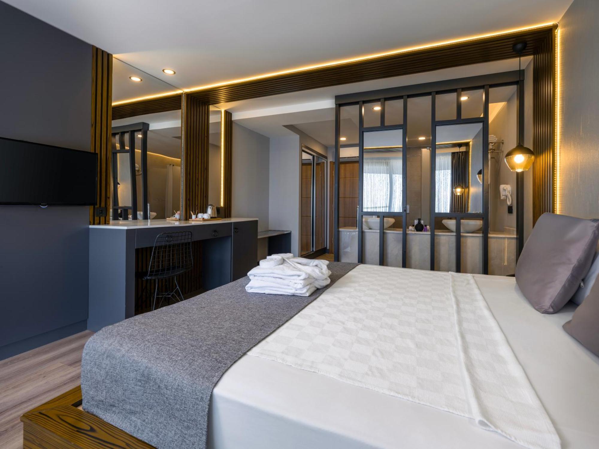 Adora Calma Beach Hotel Adults Only Kızılot Esterno foto