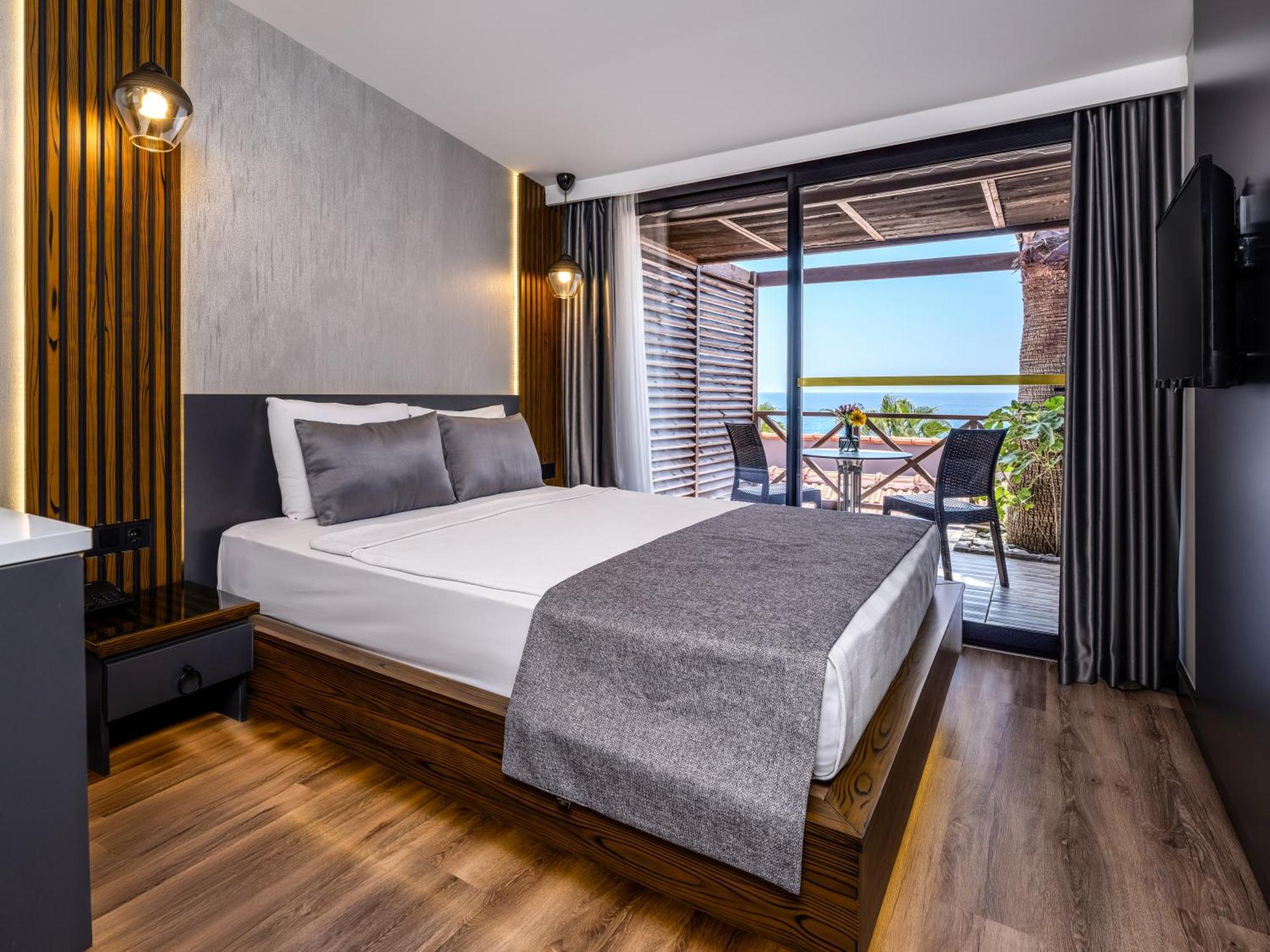 Adora Calma Beach Hotel Adults Only Kızılot Esterno foto